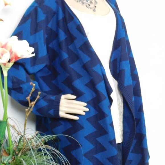 New York & Company Cardigan Sweater L Open Front Drape Chevron - Picture 5 of 8
